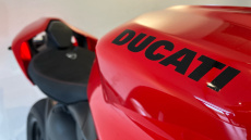 Ducati Streetfighter V2 (22MY)